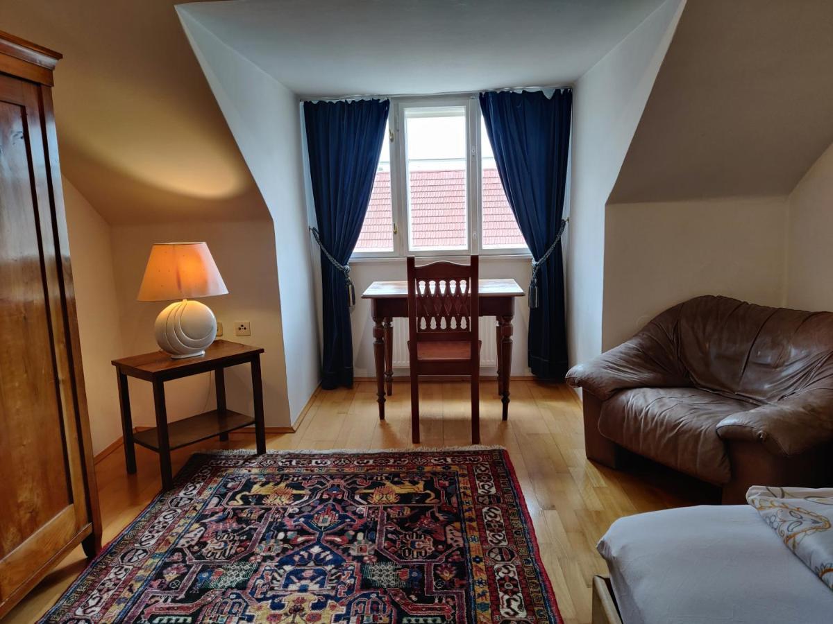 Ferienwohnung-Dachgeschoss Familie Mayer 크렘스안더다노 외부 사진