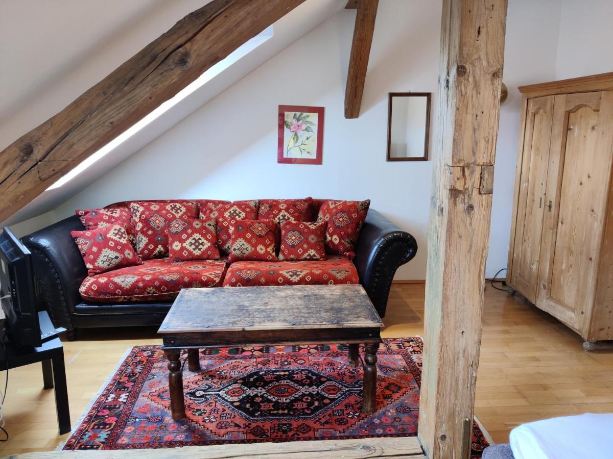 Ferienwohnung-Dachgeschoss Familie Mayer 크렘스안더다노 외부 사진